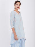 LYLA WOMAN SHORT KURTA WITH CONTRAST CHIKANKARI WORK