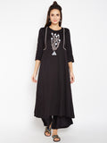 Lyla Woman Kurta with Chest Embroidery