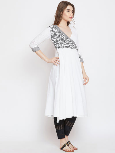 LYLA WOMAN FLARED ANGRAKHA KURTA