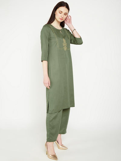 LYLA Woman YOKE EMBROIDERED STRAIGHT KURTA