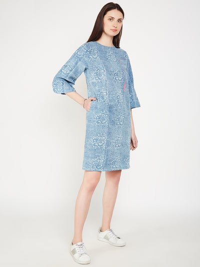 Lyla Woman box sleeve dress