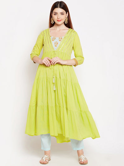 Lyla Gota Sleevless Kurta and Pant with Jacket set