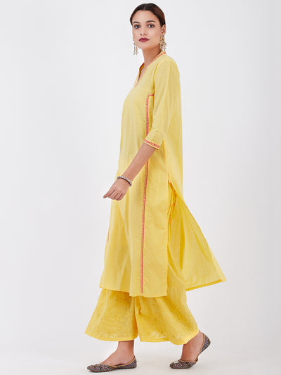 LYLA WOMAN STRAIGHT CONTRAST CHIKANKARI KURTA