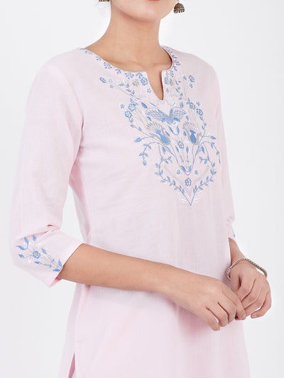 LYLA WOMAN STRAIGHT V-NECK KHADI KURTA WITH EMBROIDERY DETAILING